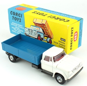 Corgi 483 dodge kew fargo yy42