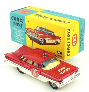 Corgi 482 chevrolet fire chief yy225