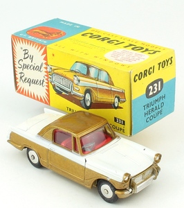 Corgi 231 triumph herald yy251