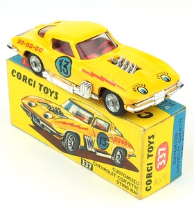 Corgi 237 chevrolet corvette stingray yy254