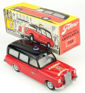 Tekno 732 falck ambulance yy289a