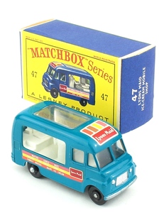 Matchbox 47 lyons maid yy346