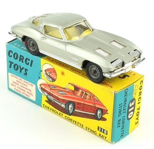 Corgi 310 chevrolet corvette sting ray yy361