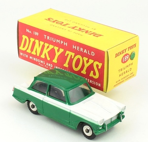 Dinky 189 triumph herald yy549