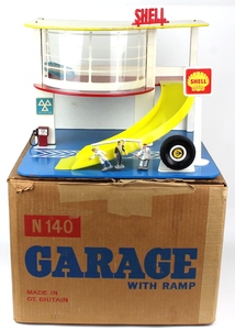 Playcraft n140 corgi toys garage with ramp yy622