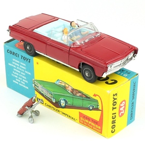 Corgi toys 246 chrysler imperial yy712