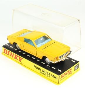 Dinky toys 161 ford mustang yy809