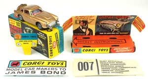 Corgi toys 261 james bond aston martin yy895