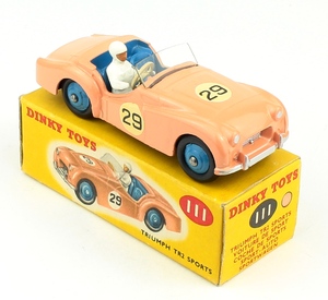 Dinky toys 111 triumph tr2 yy922