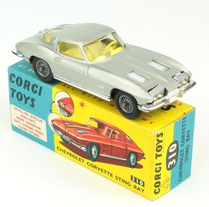 Corgi toys 310 chevrolet corvette sting ray yy939