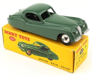 Dinky toys 157 jaguar xk120 coupe zz63