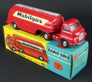 Corgi toys 1110 mobilgas petrol tanker zz240