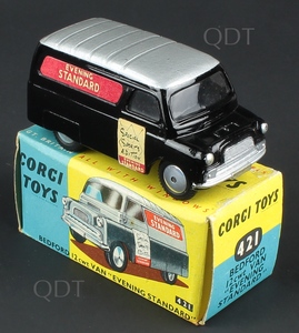 Corgi toys 421 bedford evening standard van zz355