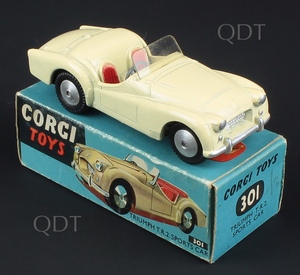 Corgi toys 301 triumph tr2 zz357