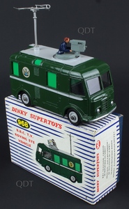 Dinky toys 968 bbc tv roving eye vehicle zz402