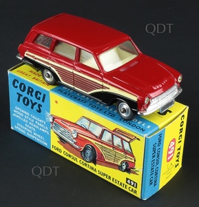 Corgi toys 491 ford consul cortina zz449