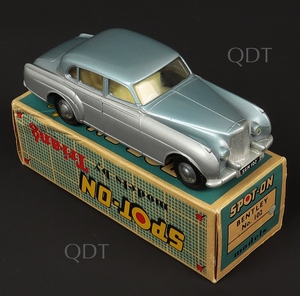 Spot on models 102 bentley saloon zz730