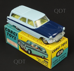 Corgi toys 424 ford zephyr estate zz742