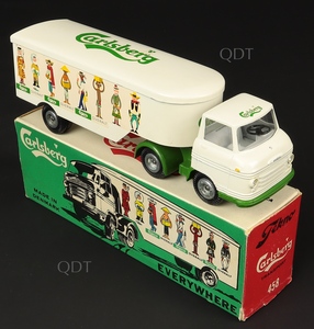 Tekno models 458 carlsberg volvo truck zz762