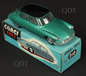 Corgi toys 210 citroen ds19 zz769