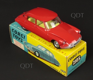 Corgi toys 210s citroen ds19 zz771