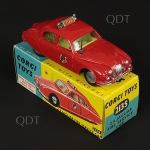 Corgi toys 213s jaguar fire service car zz818