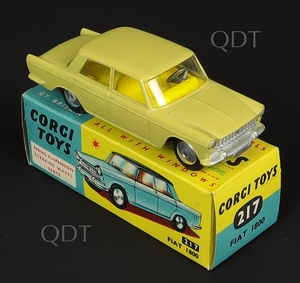 Corgi toys 217 fiat 1800 zz826