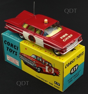 Corgi toys 439 chevrolet fire chief zz976