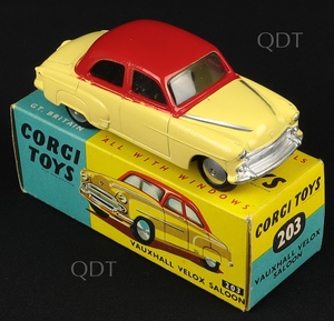 Corgi toys 203 vauxhall velox aa70