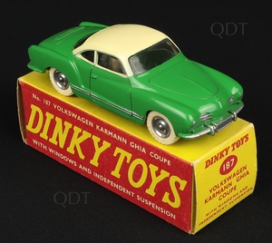 Dinky toys 157 jaguar xk120 coupe aa101