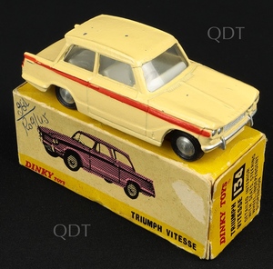 Nicky dinky toys 134 triumph vitesse aa175