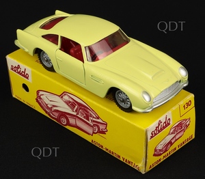 Solido models 130 aston martin vantage w538