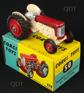 Corgi toys 50massey ferguson tractor aa299