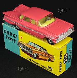 Corgi toys 220 chevrolet impala aa444