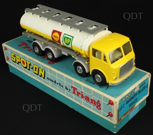 Spot on models 110 4 4000 gallon petrol tanker aa460