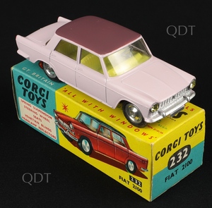 Corgi toys 232 fiat 2100 aa484