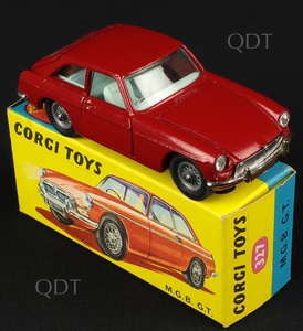 Corgi toys 327 mgb gt aa491