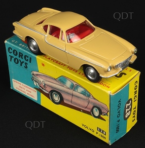 Corgi toys 228 volvo p1800 aa566