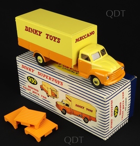 Dinky toys 930 pallet jekta van aa870