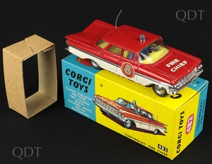 Corgi toys 482 chevrolet fire chief bb119