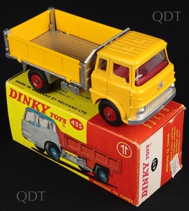 Dinky toys 435 bedford tk tipper bb206