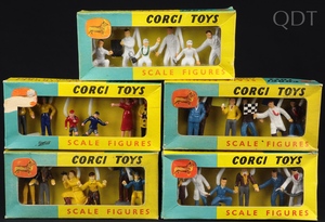 Corgi toys kits scale figures bb770