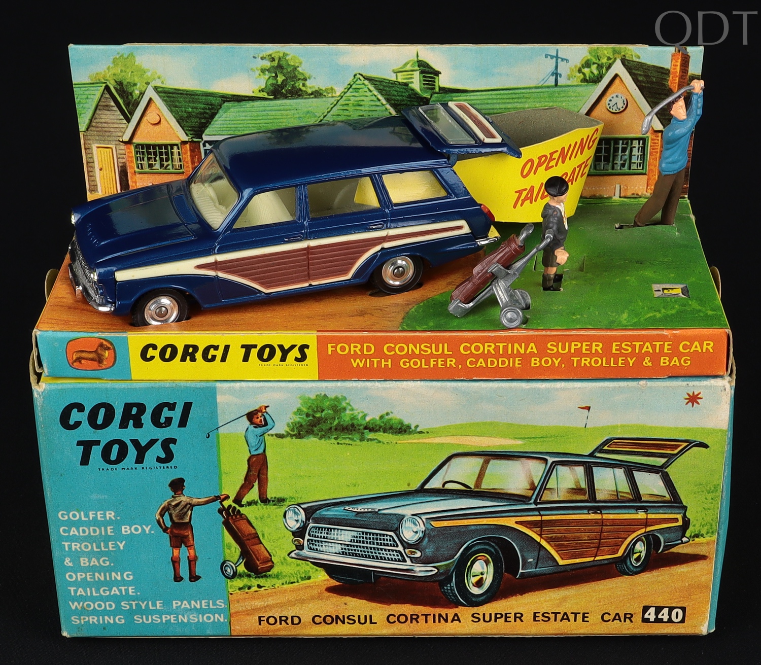 Corgi Toys 440 Cortina Golfing Set - QDT