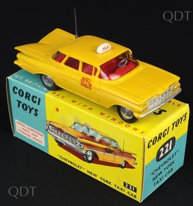 Corgi toys 221 chevrolet new york taxi cab cc15