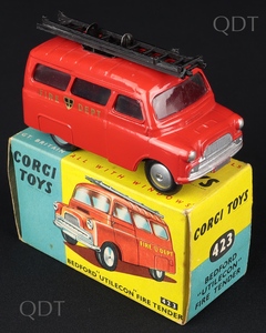 Corgi toys 423 bedford fire tender cc326