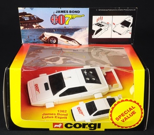 Corgi toys 1362 james bond lotus twin pack cc389