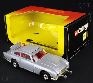 Corgi toys 271 james bond aston martin cc505