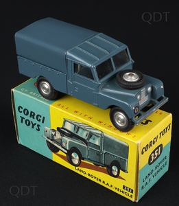 Corgi toys 351 raf landrover cc693