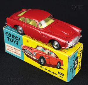 Corgi toys 218 aston martin db4 cc696