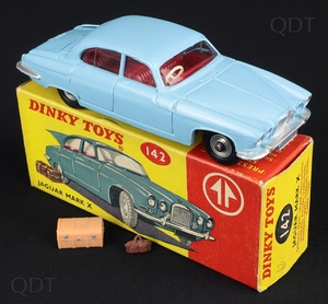 Dinky toys 142 jaguar mark x cc878